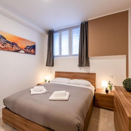 Authentic Private Flat 2 Min From Navigli Apartment Milan Luaran gambar