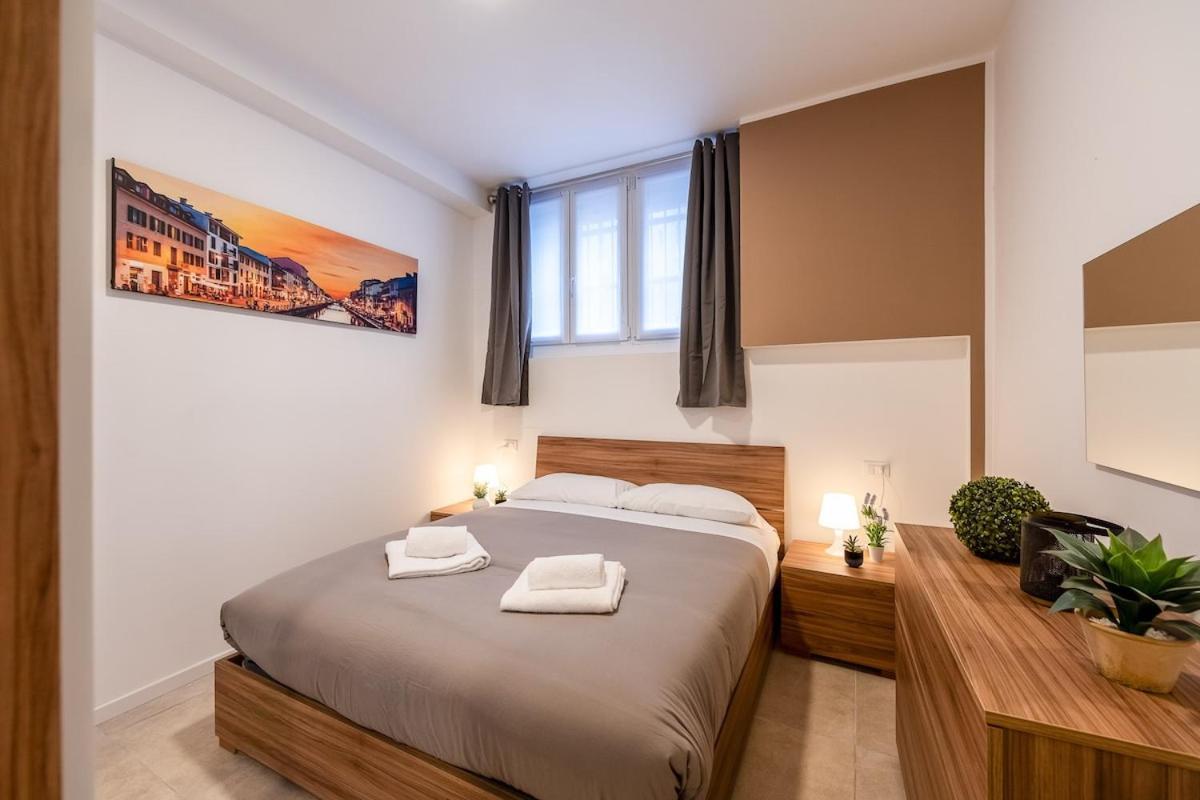 Authentic Private Flat 2 Min From Navigli Apartment Milan Luaran gambar