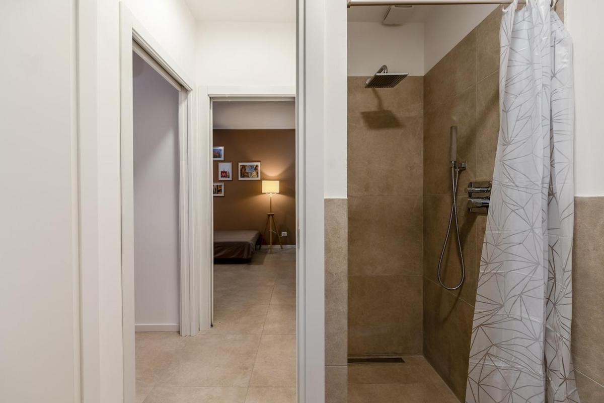Authentic Private Flat 2 Min From Navigli Apartment Milan Luaran gambar
