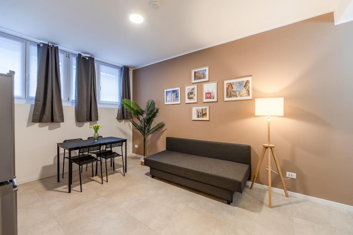 Authentic Private Flat 2 Min From Navigli Apartment Milan Luaran gambar
